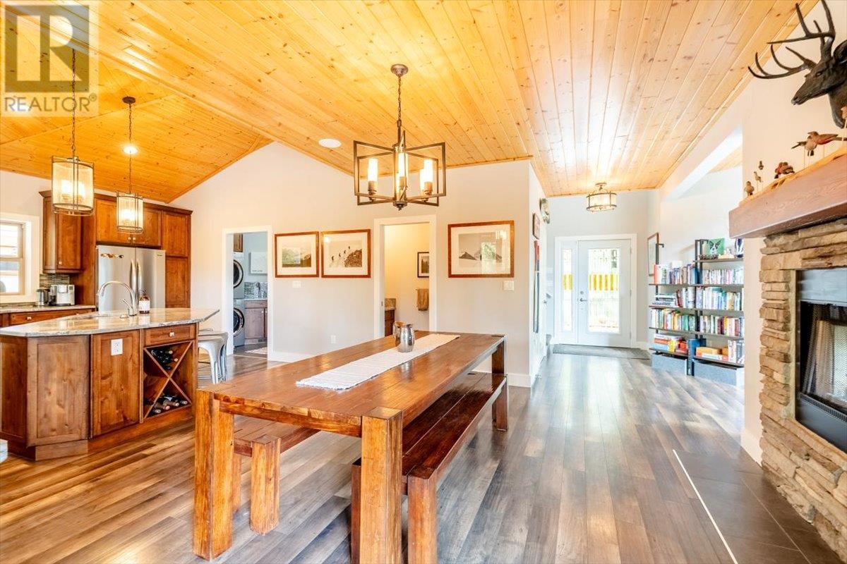9942 Osprey Landing Drive, Wardner, British Columbia  V0B 2J0 - Photo 24 - 10349340