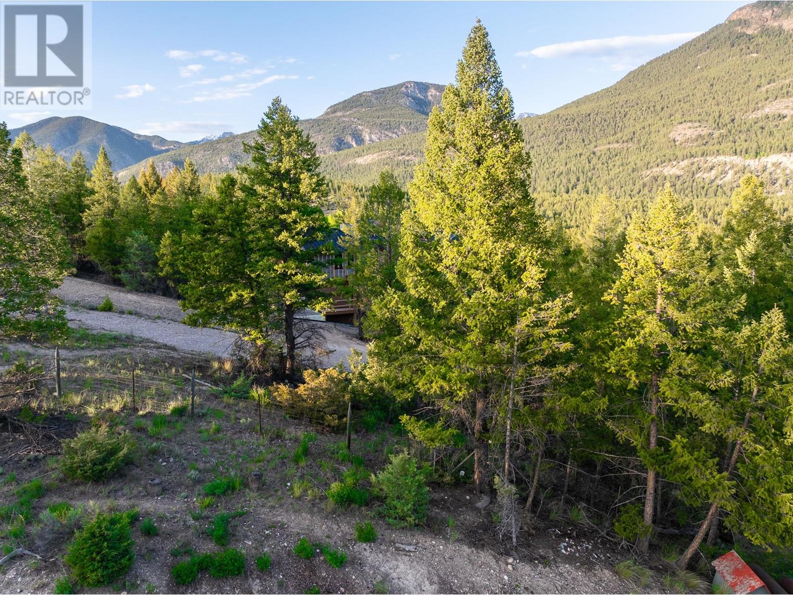 3 Swansea Road, Invermere, British Columbia  V0B 2L0 - Photo 22 - 10349245