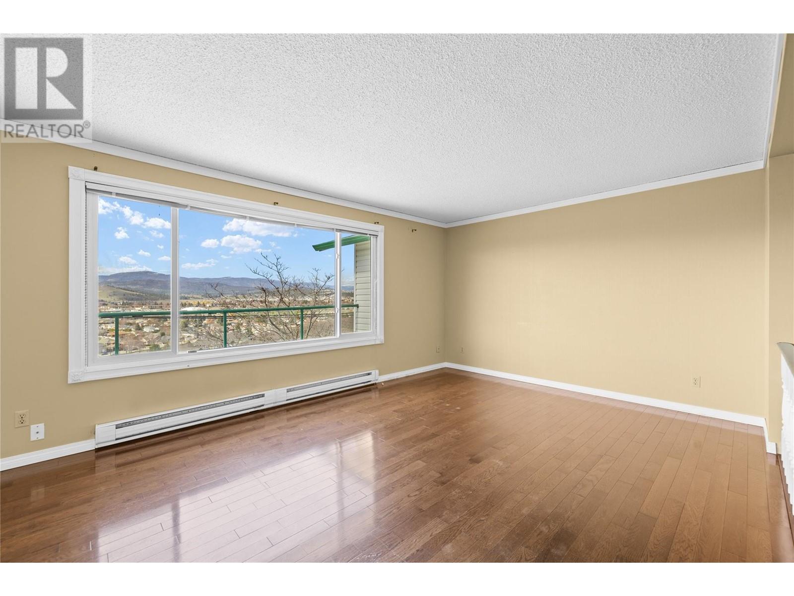 Property at 849 McKenzie Road image 3