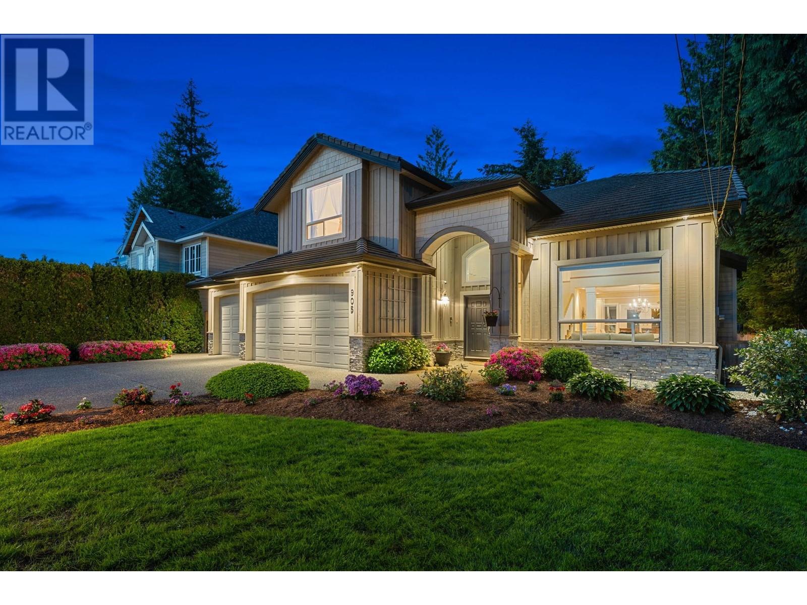 905 Porter Street, Coquitlam, British Columbia  V3J 5B9 - Photo 2 - R3006891