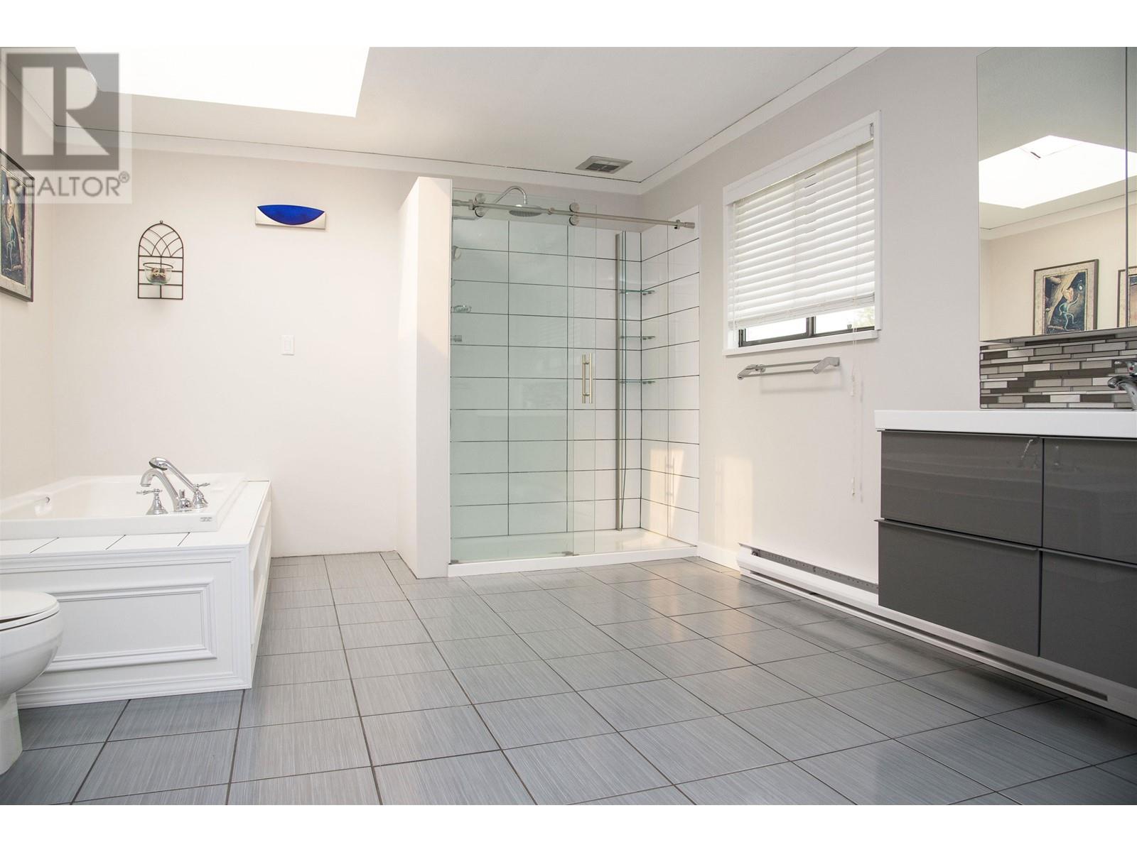 8660 Bairdmore Crescent, Richmond, British Columbia  V7C 1M7 - Photo 15 - R3006993