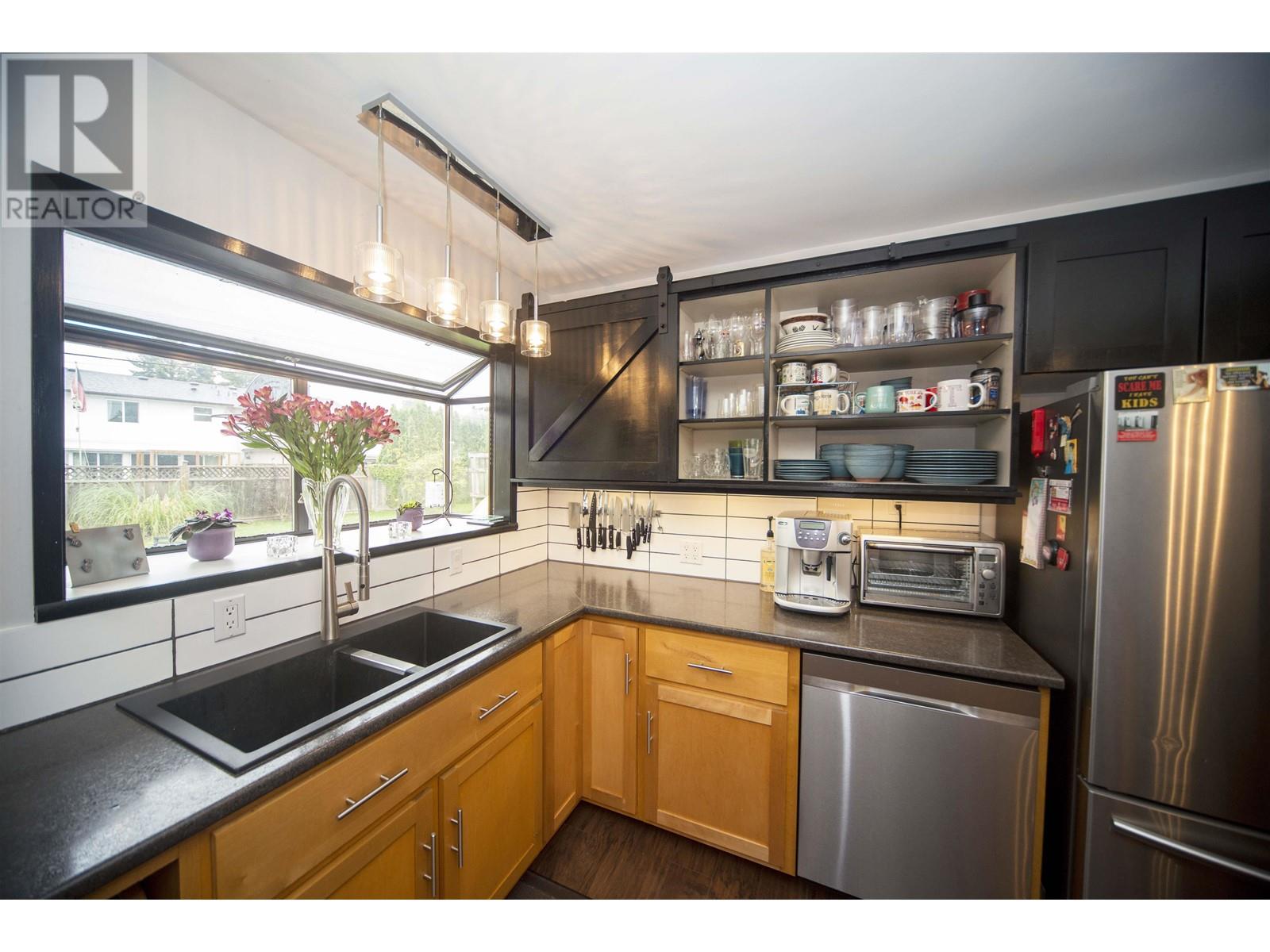 Property at 8660 BAIRDMORE CRESCENT image 4