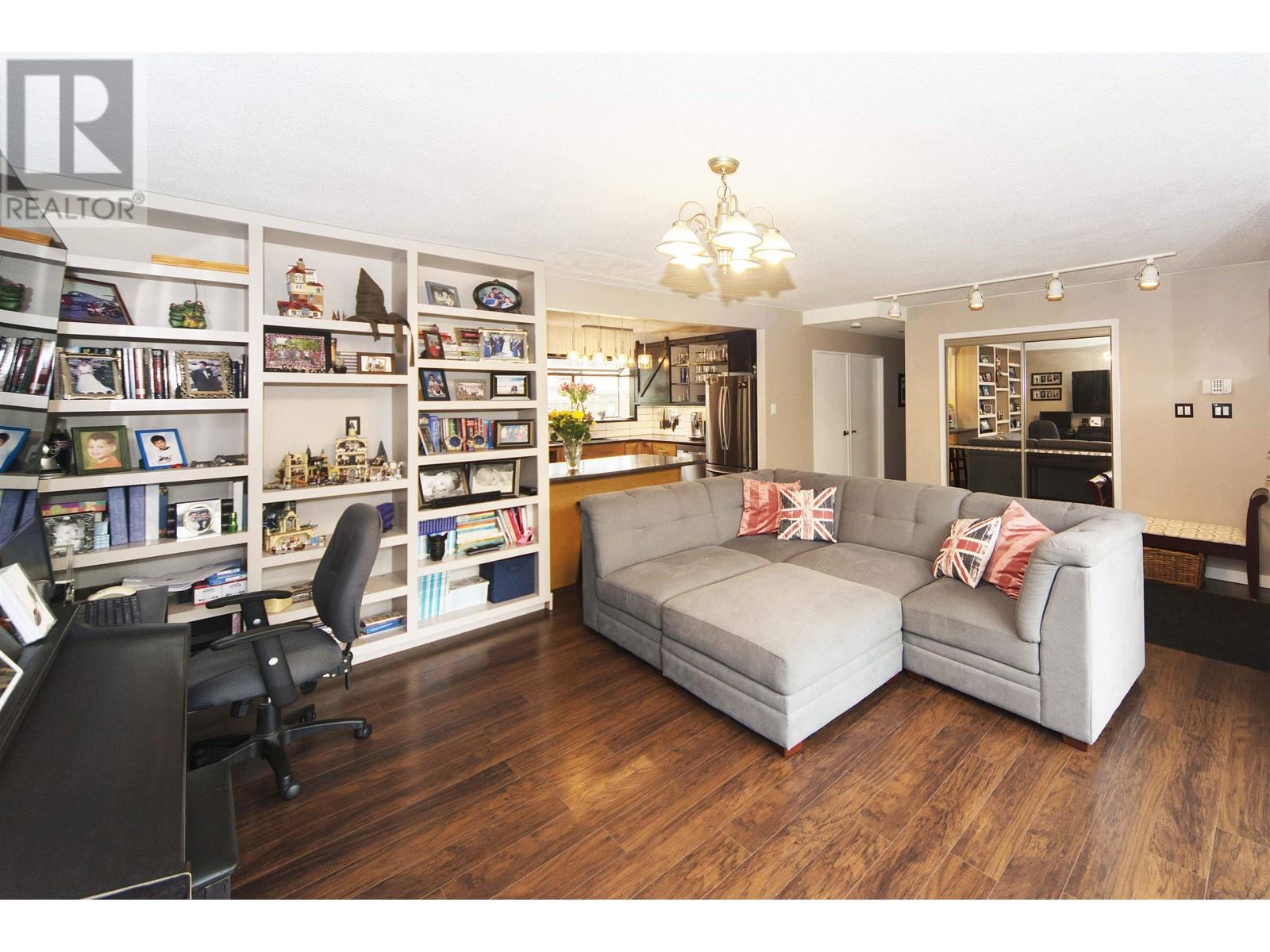 8660 Bairdmore Crescent, Richmond, British Columbia  V7C 1M7 - Photo 6 - R3006993