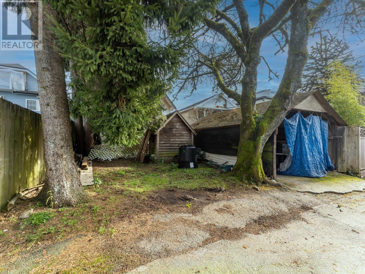 Property at 4535 RUPERT STREET image 5