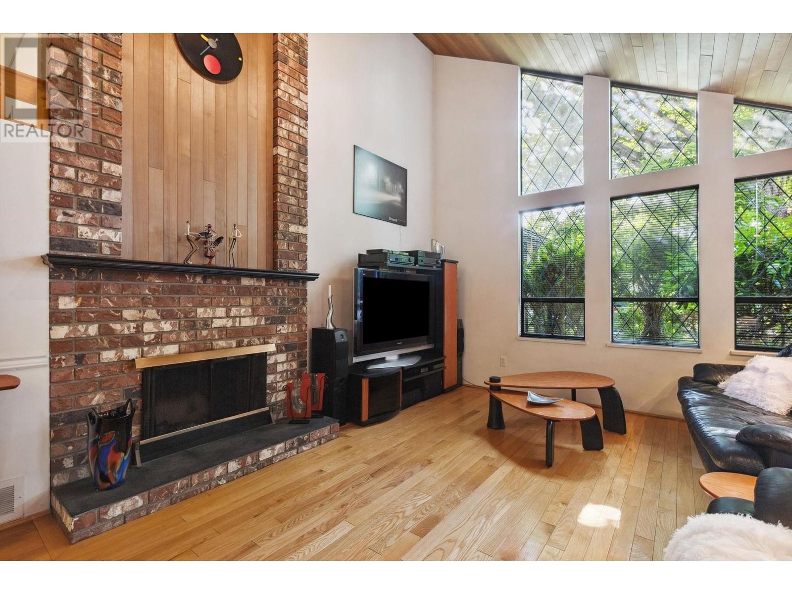 Property at 5195 SAPPHIRE PLACE image 2