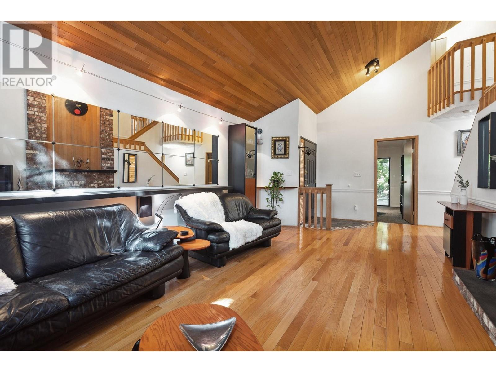 Property at 5195 SAPPHIRE PLACE image 3