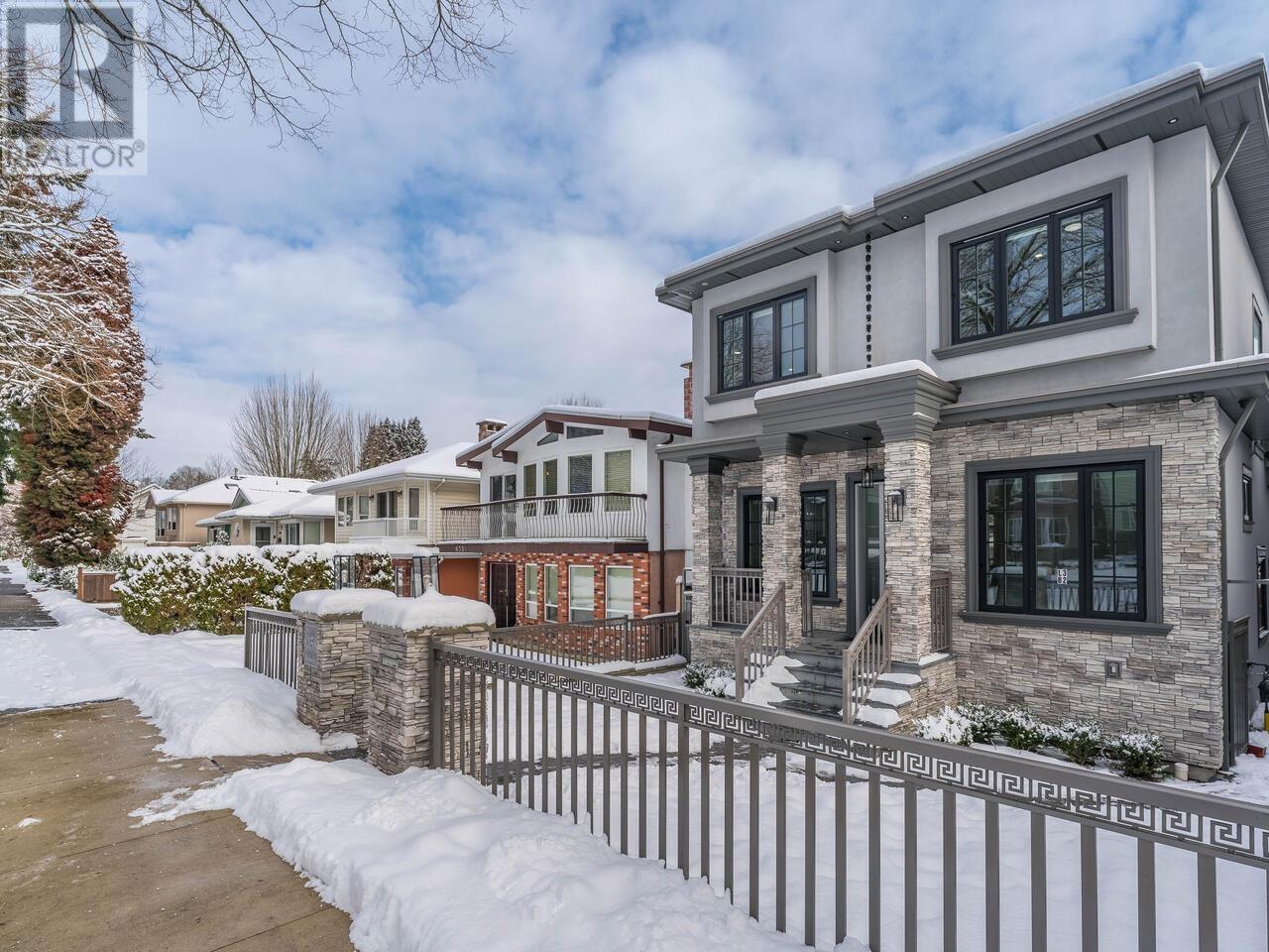Property at 6358 WINDSOR STREET image 2