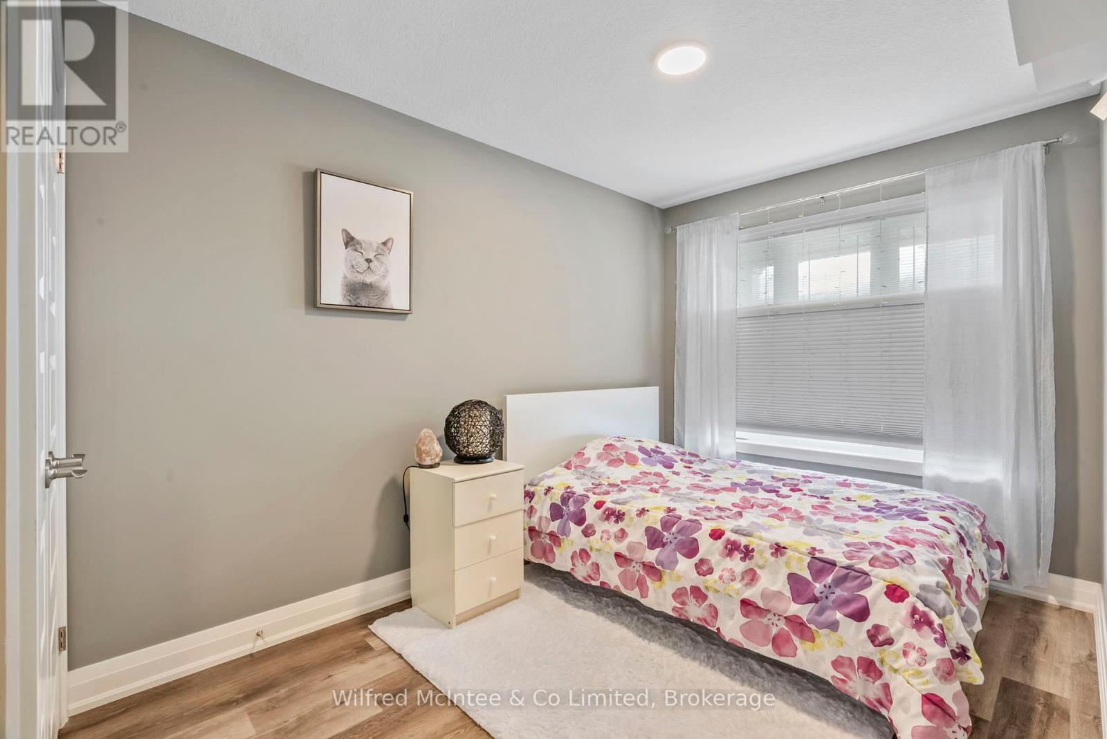 201 Eccles Avenue, West Grey, Ontario  N0G 1R0 - Photo 10 - X12173997