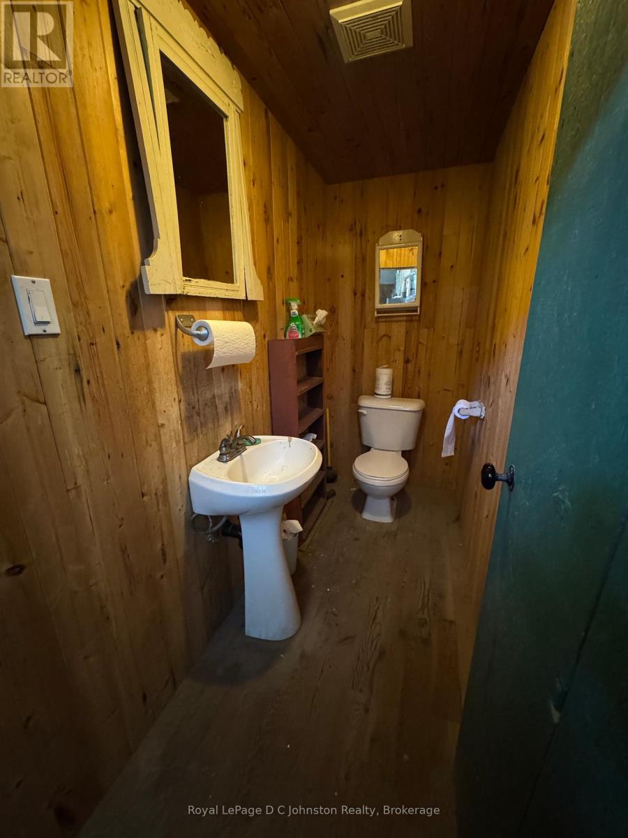194 North Rankin Street, Saugeen Shores, Ontario  N0H 2L0 - Photo 18 - X12173999