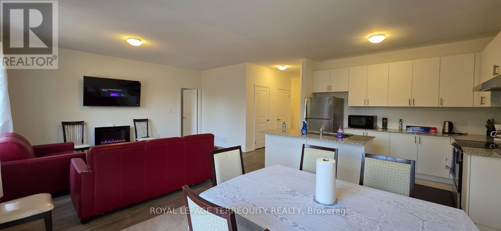37 Hillcroft Way, Kawartha Lakes, Ontario  K0M 1A0 - Photo 26 - X12152429