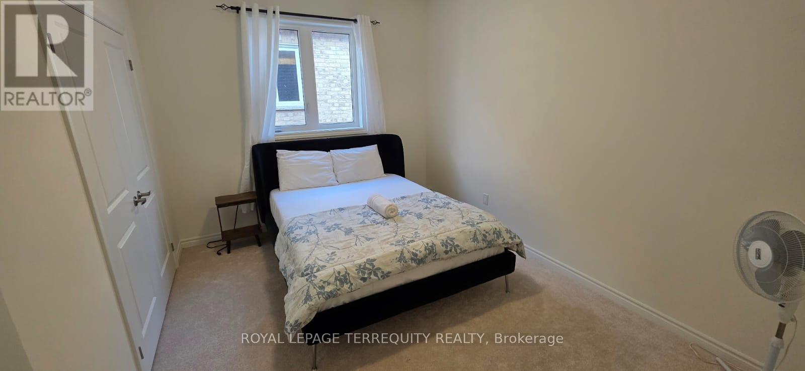 37 Hillcroft Way, Kawartha Lakes, Ontario  K0M 1A0 - Photo 8 - X12152429