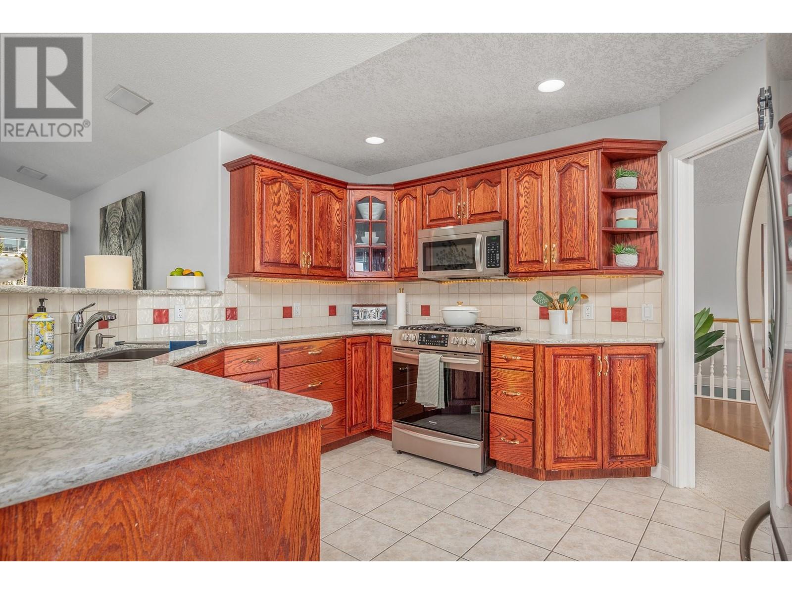 7074 Lakeridge Drive, Vernon, BC V1H1P3