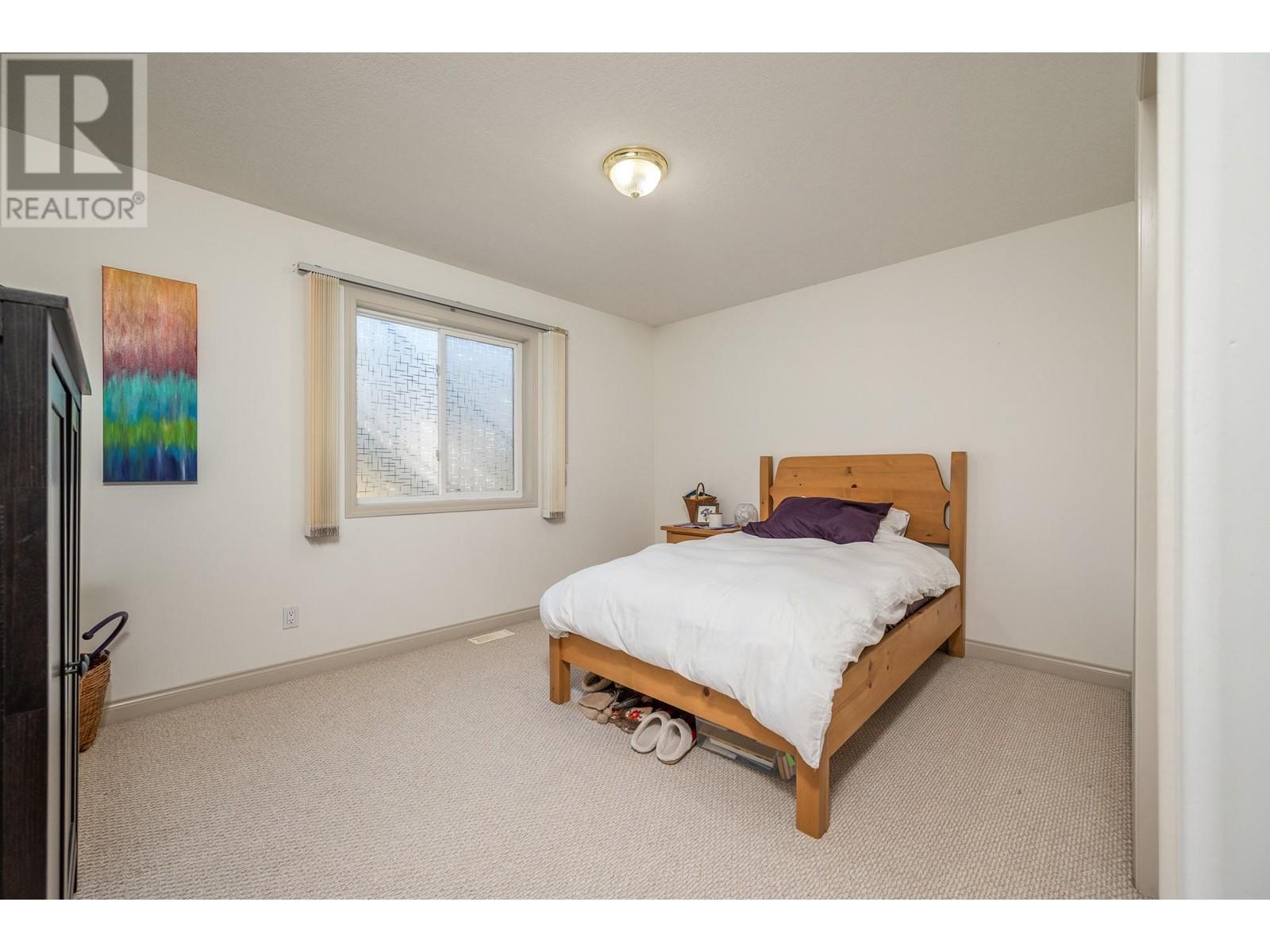 7074 Lakeridge Drive, Vernon, BC V1H1P3