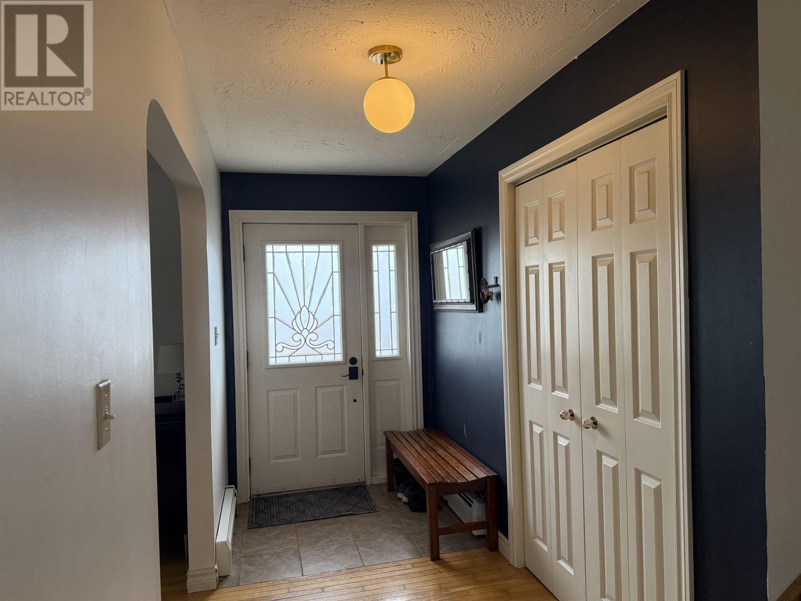 Property at 8 Thorndale Drive image 2