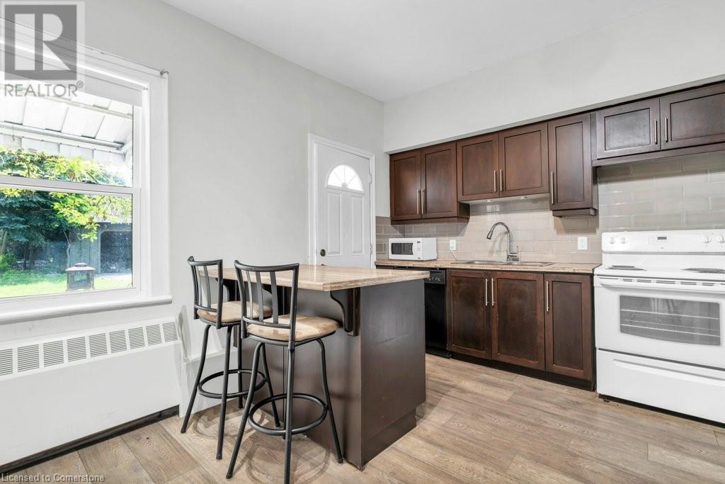 31 Bruce Street, Cambridge, Ontario N1R 2E1 - Photo 16 - 40733643