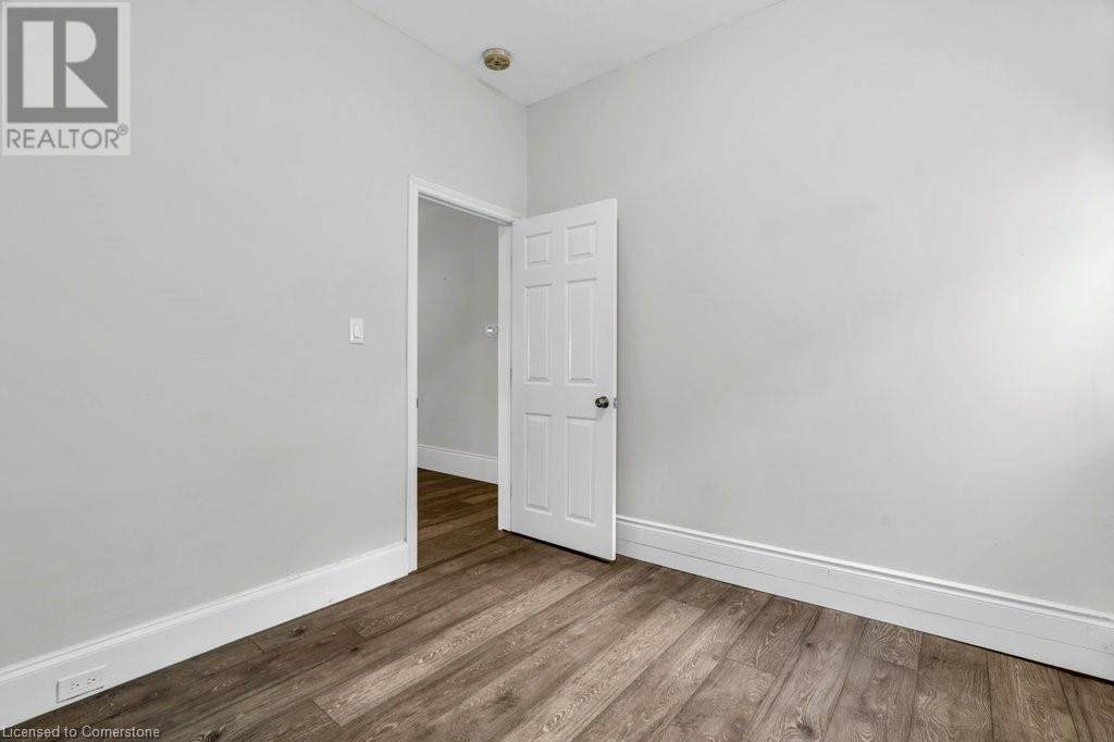 31 Bruce Street, Cambridge, Ontario N1R 2E1 - Photo 23 - 40733643