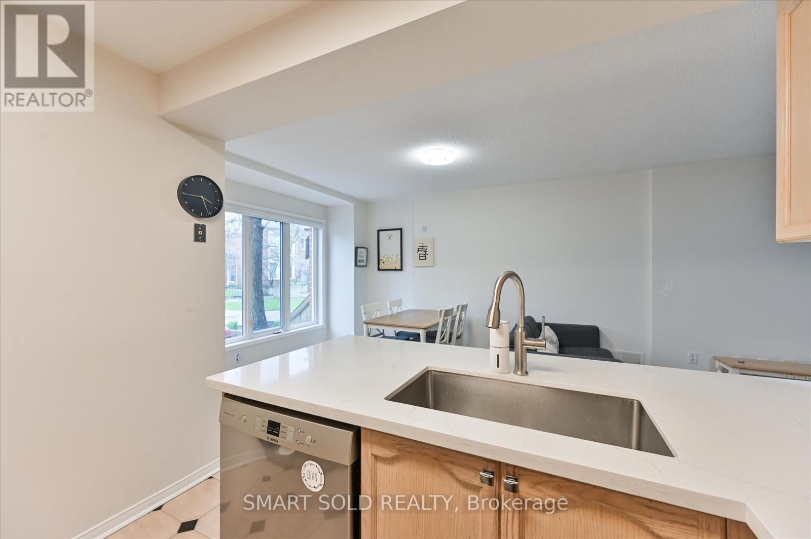 152 - 18 Clark Avenue W, Vaughan, Ontario  L4J 8H1 - Photo 11 - N12173983