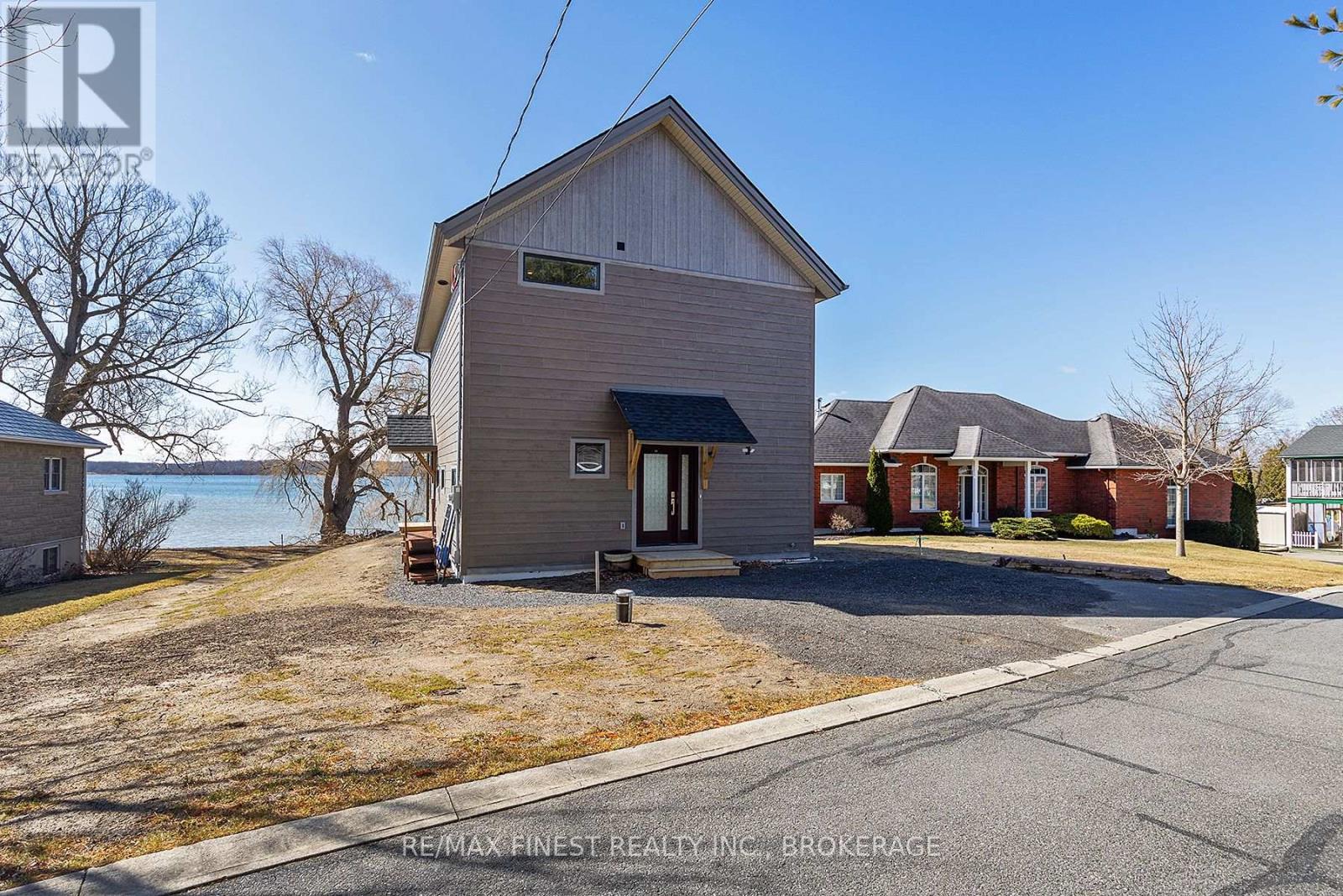 113 Willowbank Road E, Gananoque, Ontario  K7G 2V5 - Photo 3 - X12174172