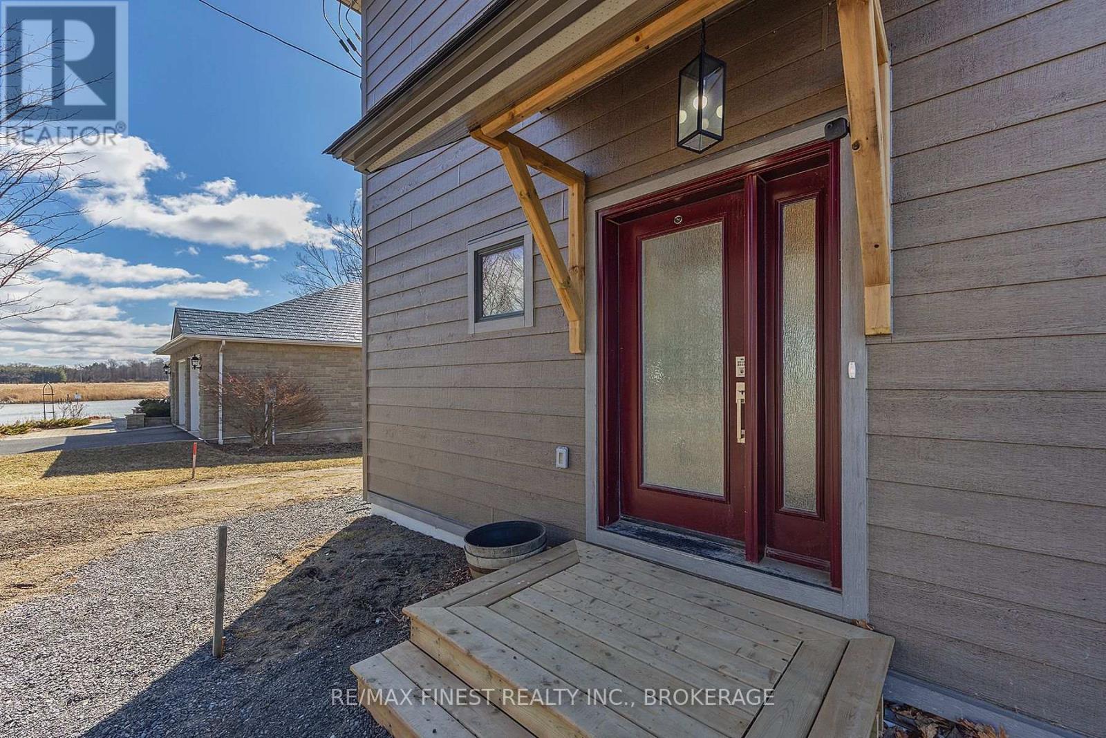 113 Willowbank Road E, Gananoque, Ontario  K7G 2V5 - Photo 5 - X12174172