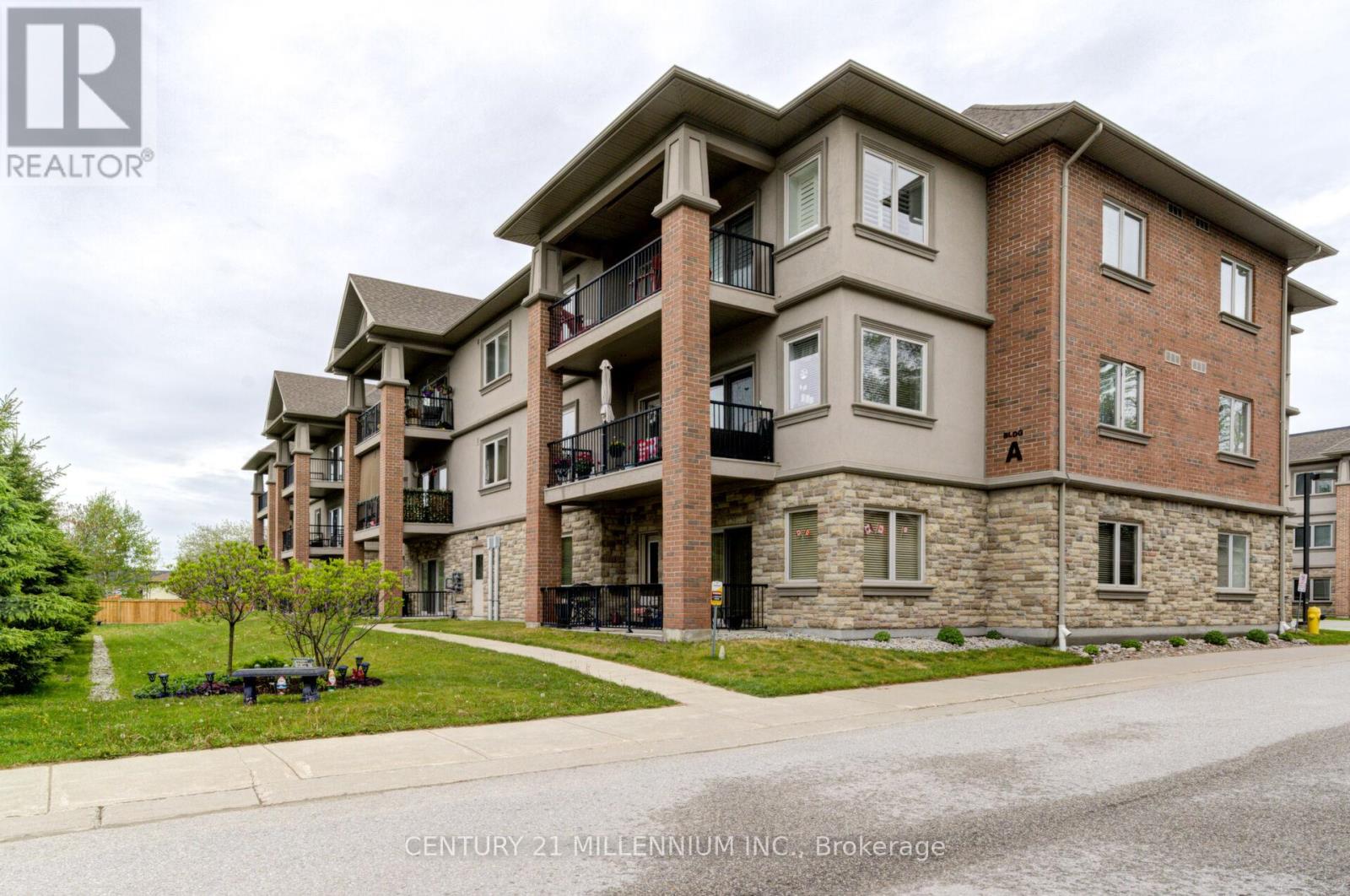 208 - 19A YONGE STREET N, Springwater, Ontario