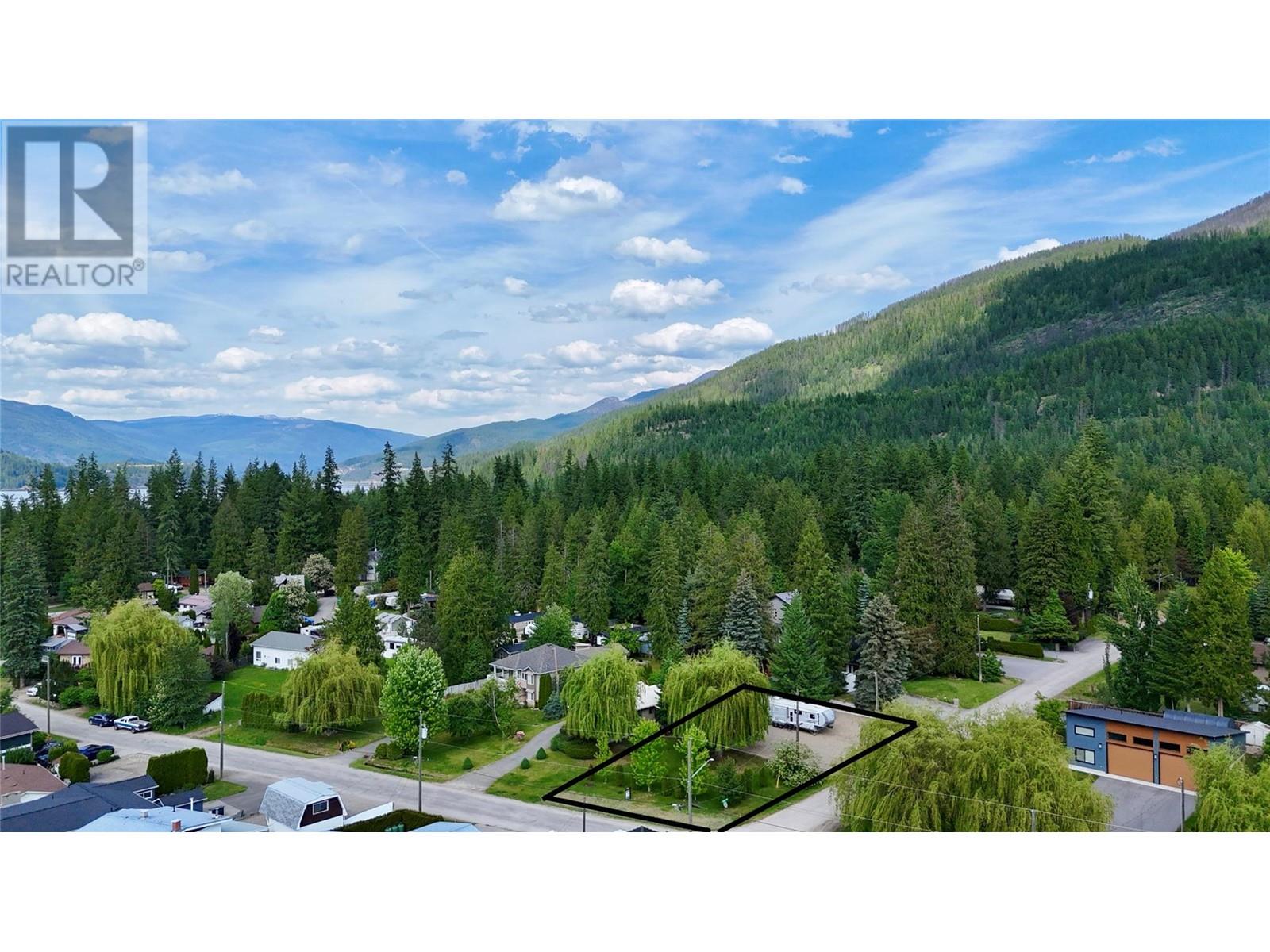 8932 Swanshore Road, Swansea Point, BC V0E2K2