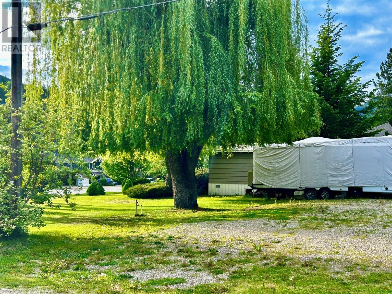Photo 7 at 8932 Swanshore Road, Sicamous, Swansea Point Photo 7 at 8932 Swanshore Road, Sicamous, Swansea Point