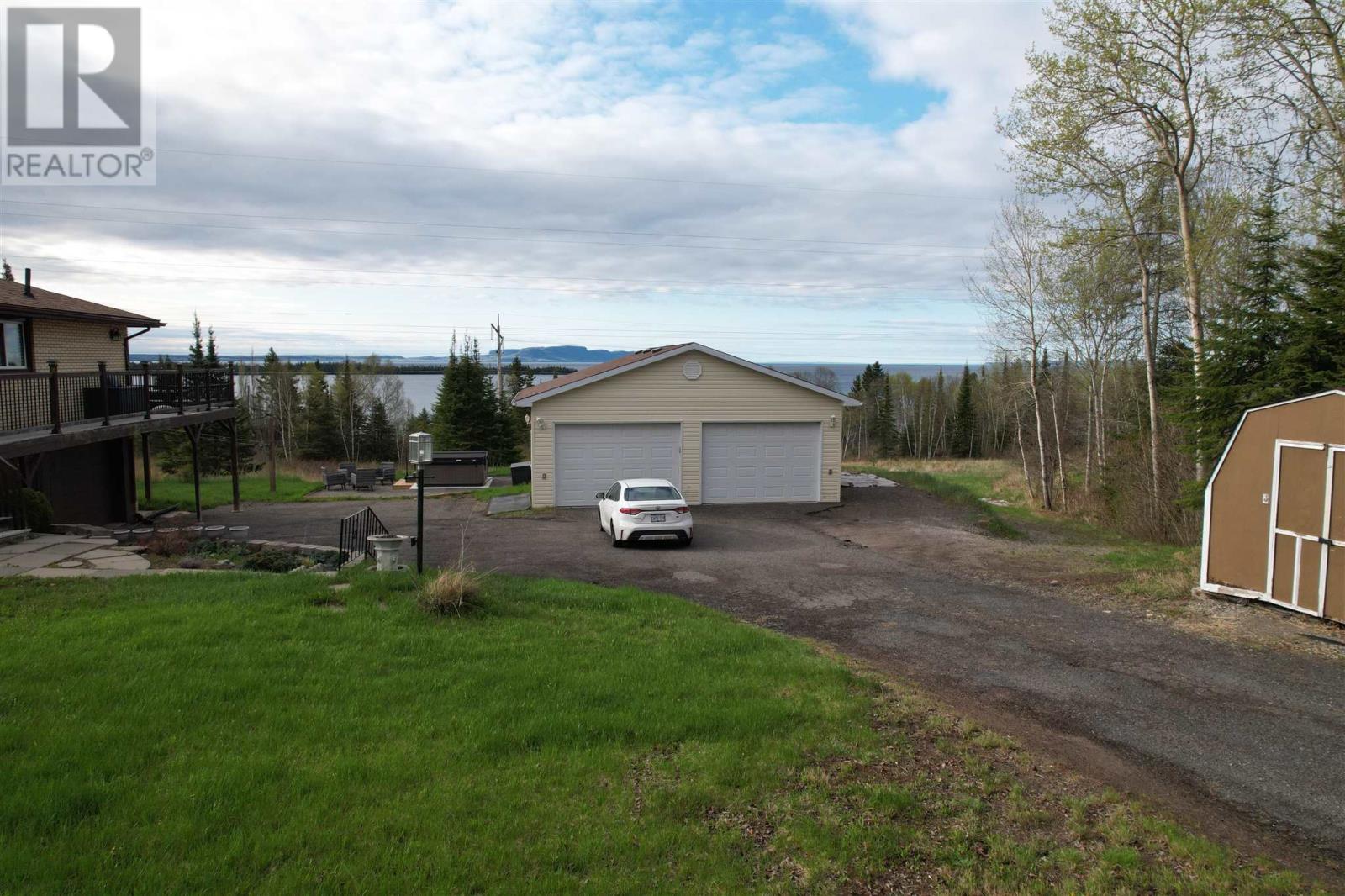 1273 Lakeshore Dr, Thunder Bay, Ontario  P7A 0S6 - Photo 2 - TB251364