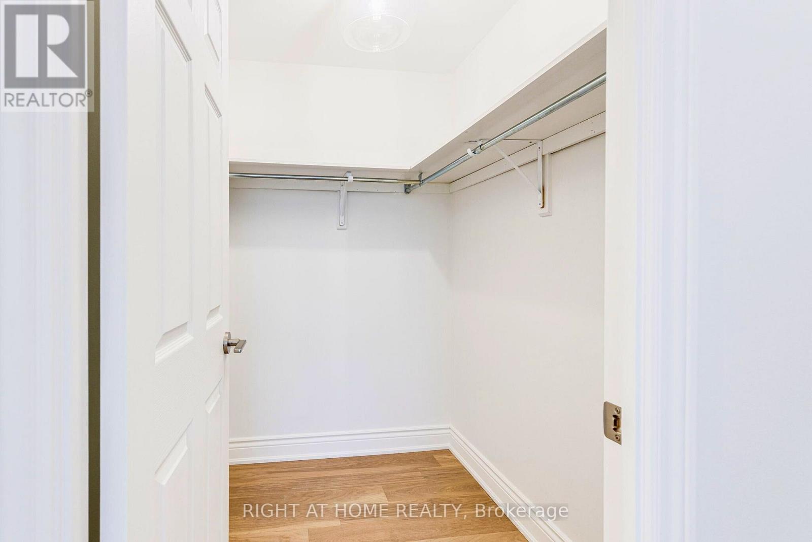 208 - 801 Lawrence Avenue E, Toronto, Ontario  M3C 3W2 - Photo 18 - C12032098