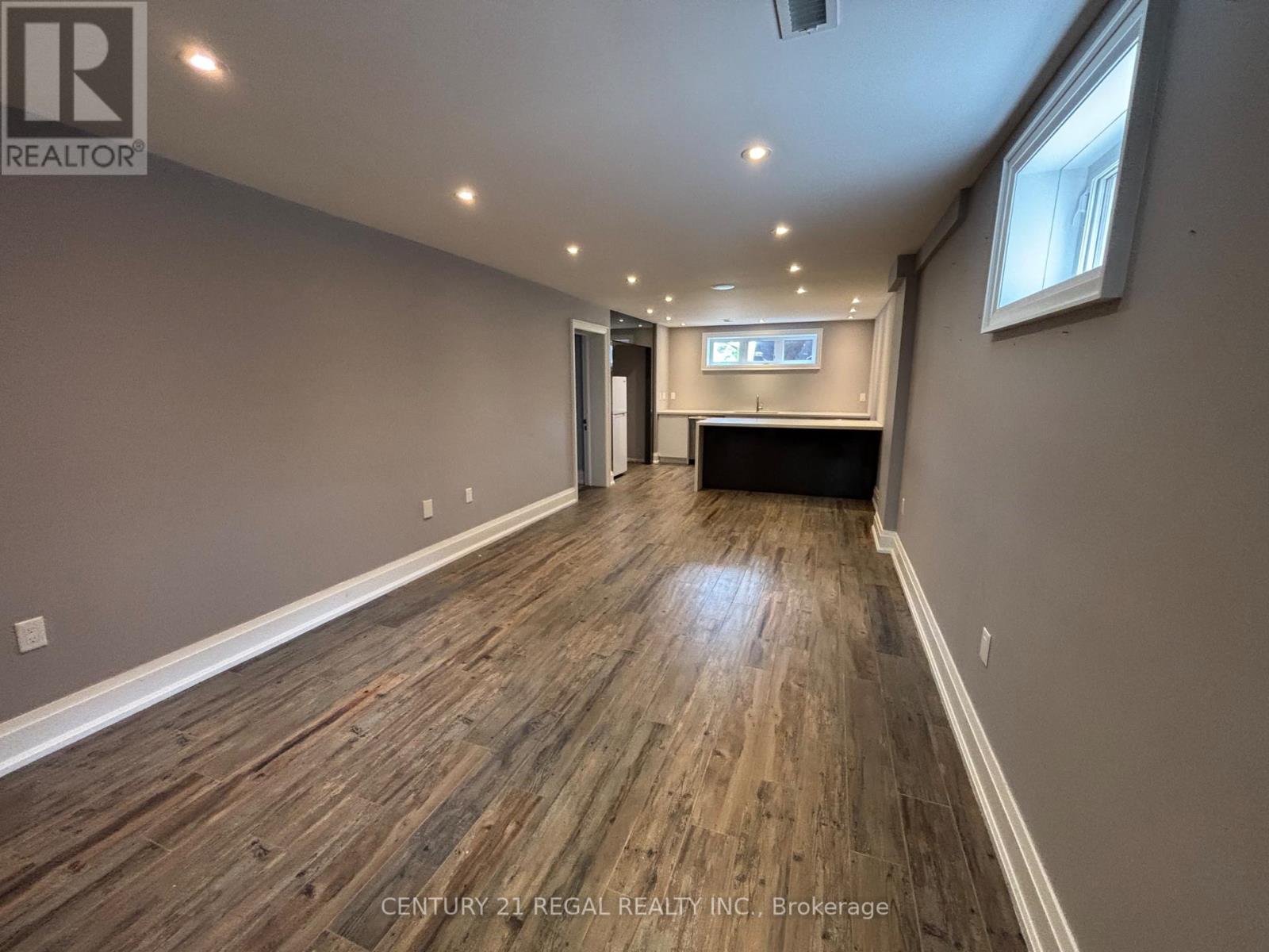18 Rowse Crescent, Toronto, Ontario  M9P 3L5 - Photo 16 - W12075018