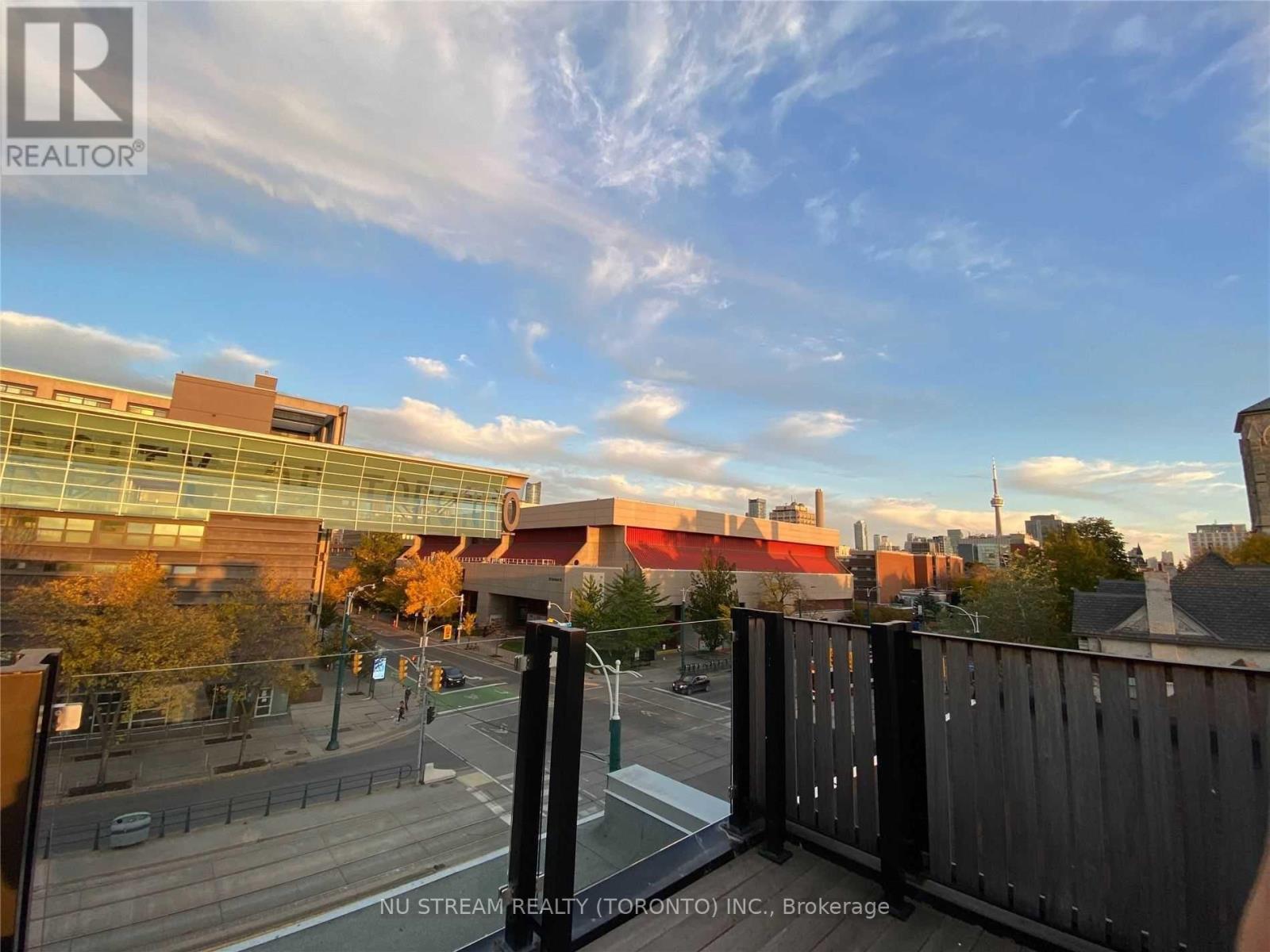 2f - 652 Spadina Avenue, Toronto, Ontario  M5S 2H7 - Photo 8 - C12167422