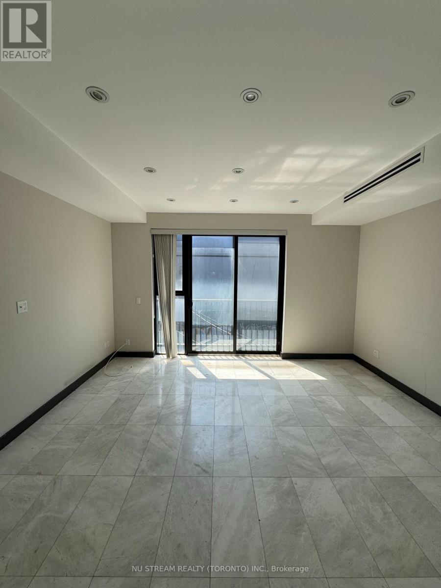 2f - 652 Spadina Avenue, Toronto, Ontario  M5S 2H7 - Photo 2 - C12167422