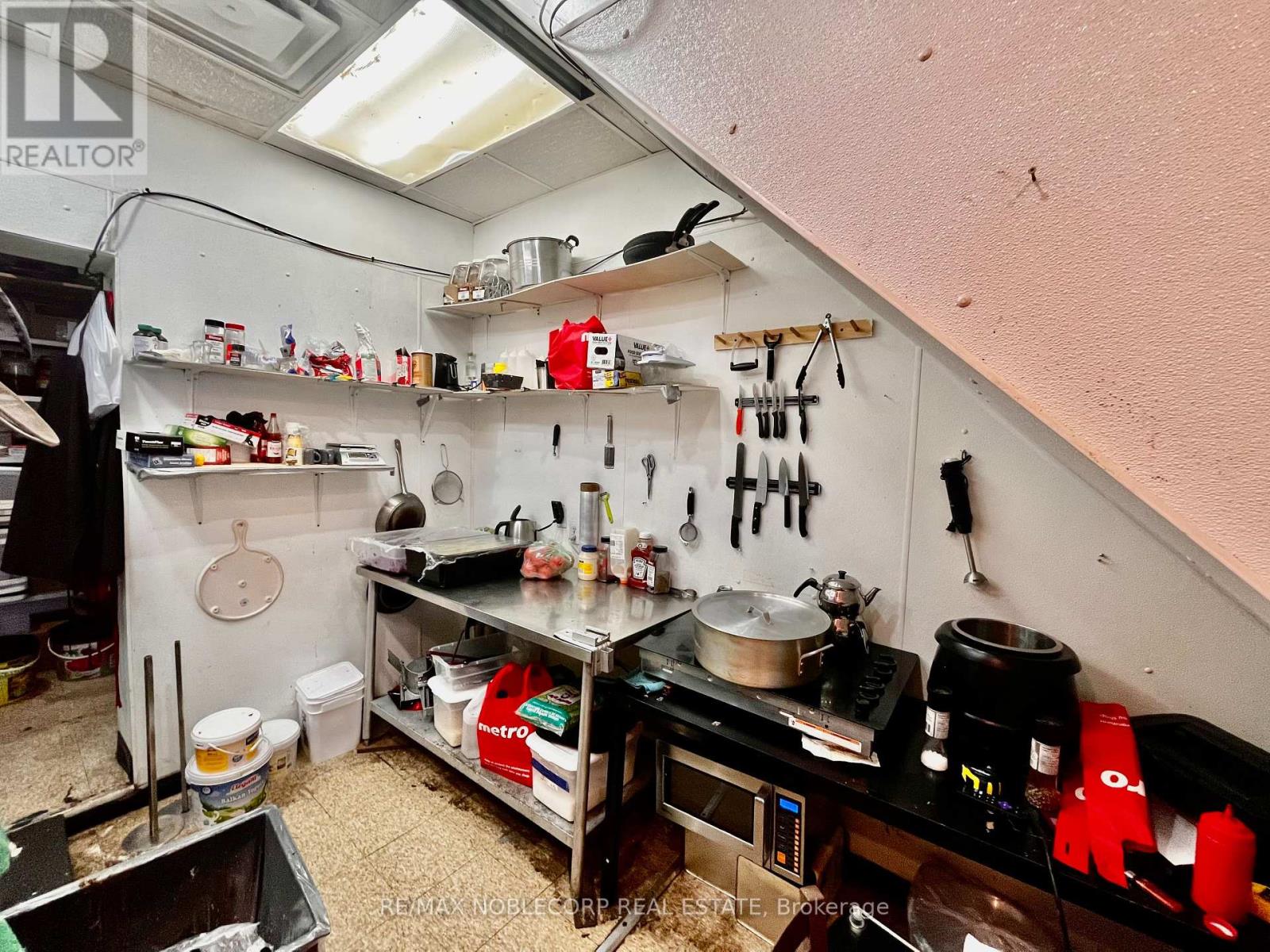 656 Spadina Avenue, Toronto, Ontario  M5S 2H7 - Photo 8 - C12174038