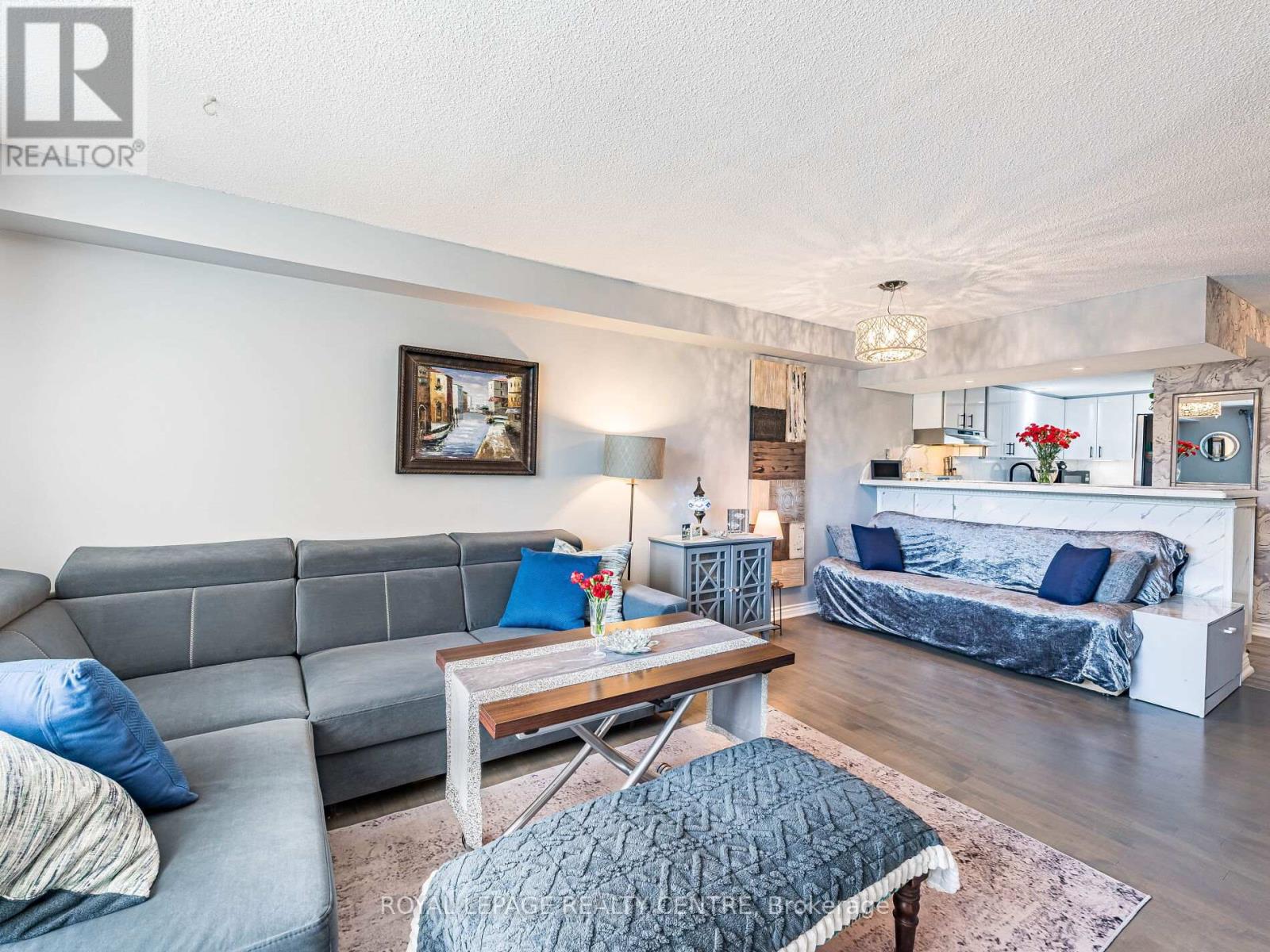 312 - 77 Maitland Place, Toronto, Ontario  M4Y 2V6 - Photo 8 - C12174073