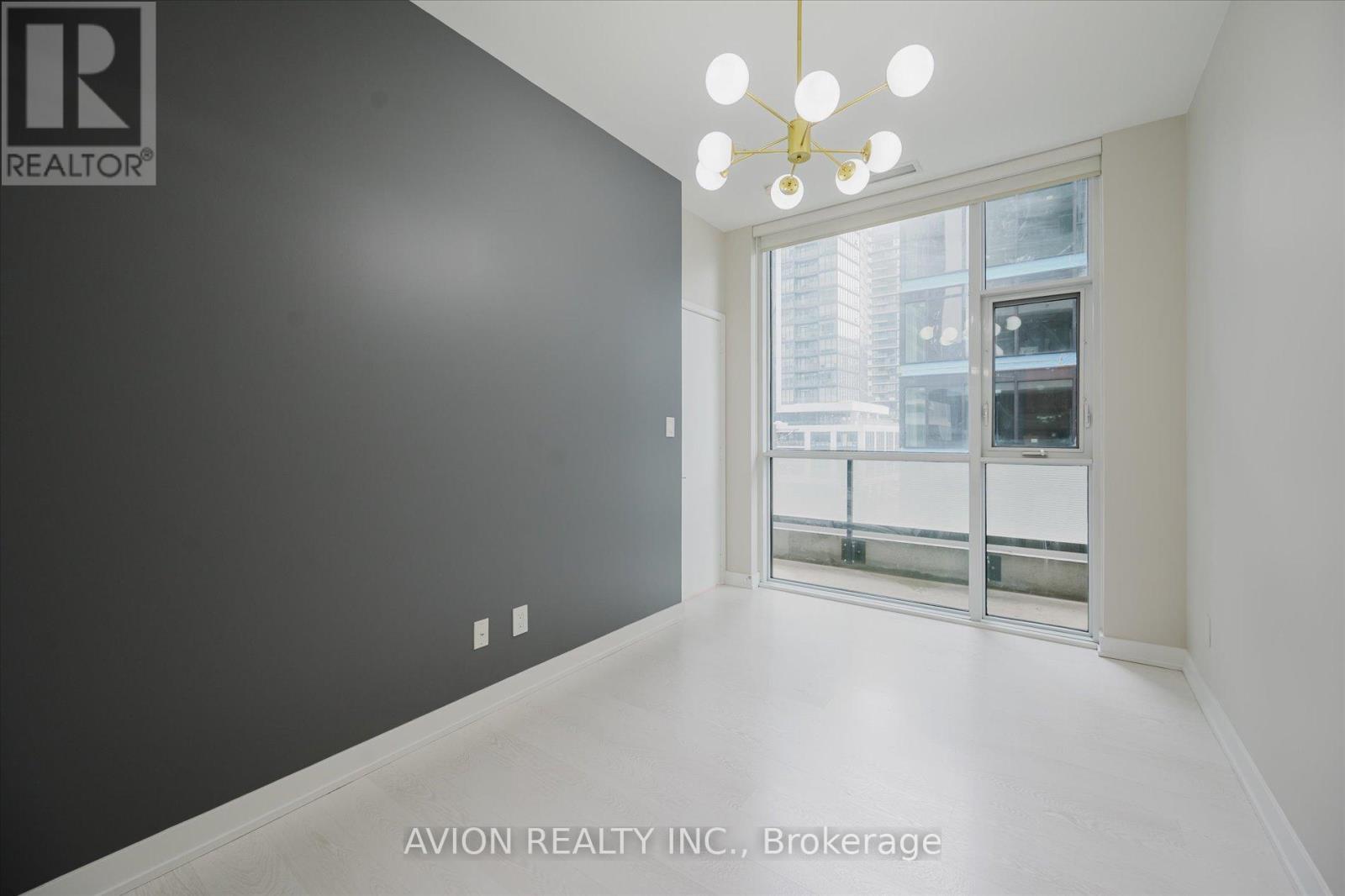402 - 50 Ordnance Street, Toronto, Ontario  M6K 1A2 - Photo 6 - C12174097