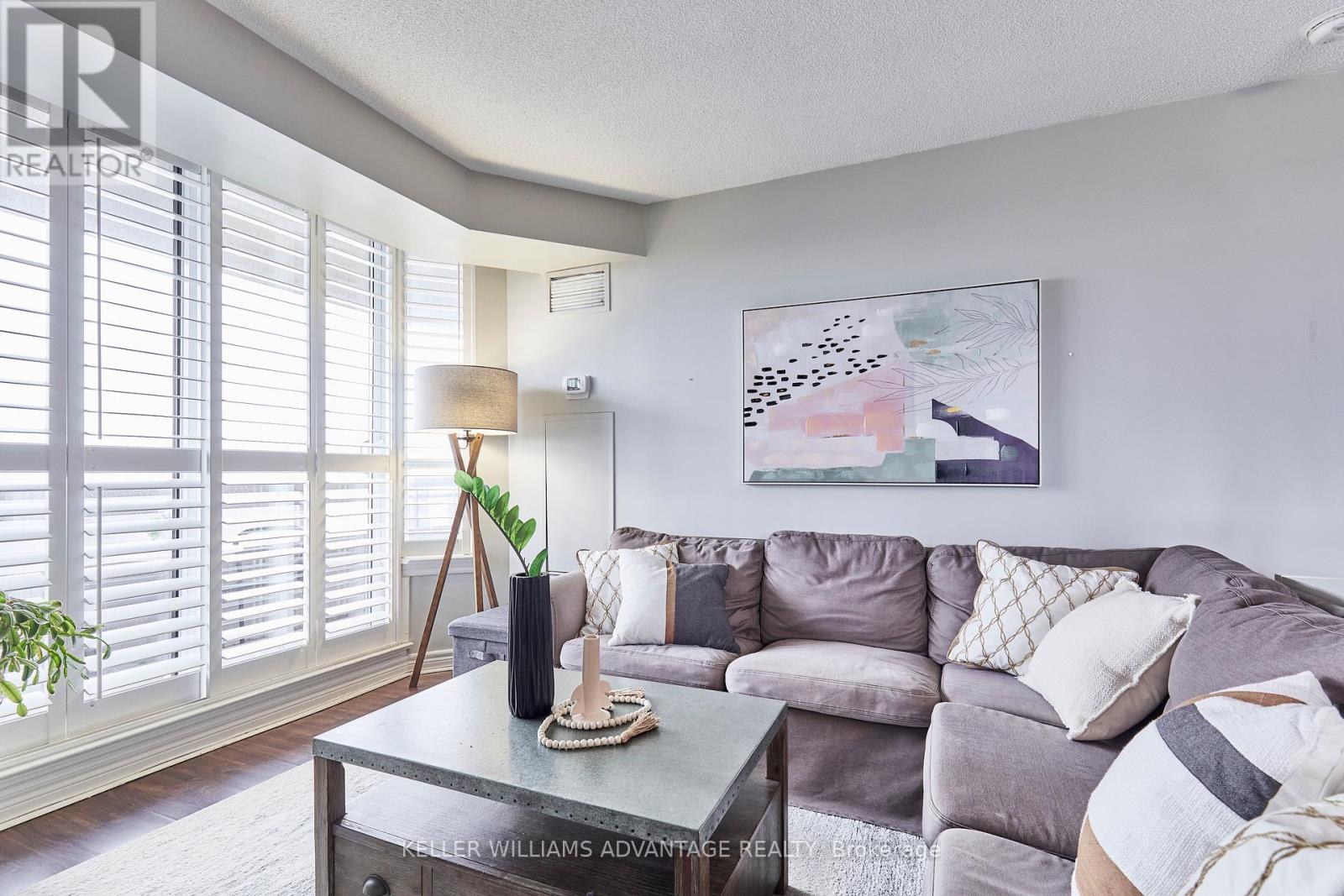 1106 - 1700 Eglinton Avenue E, Toronto, Ontario  M4A 2X4 - Photo 2 - C12174133