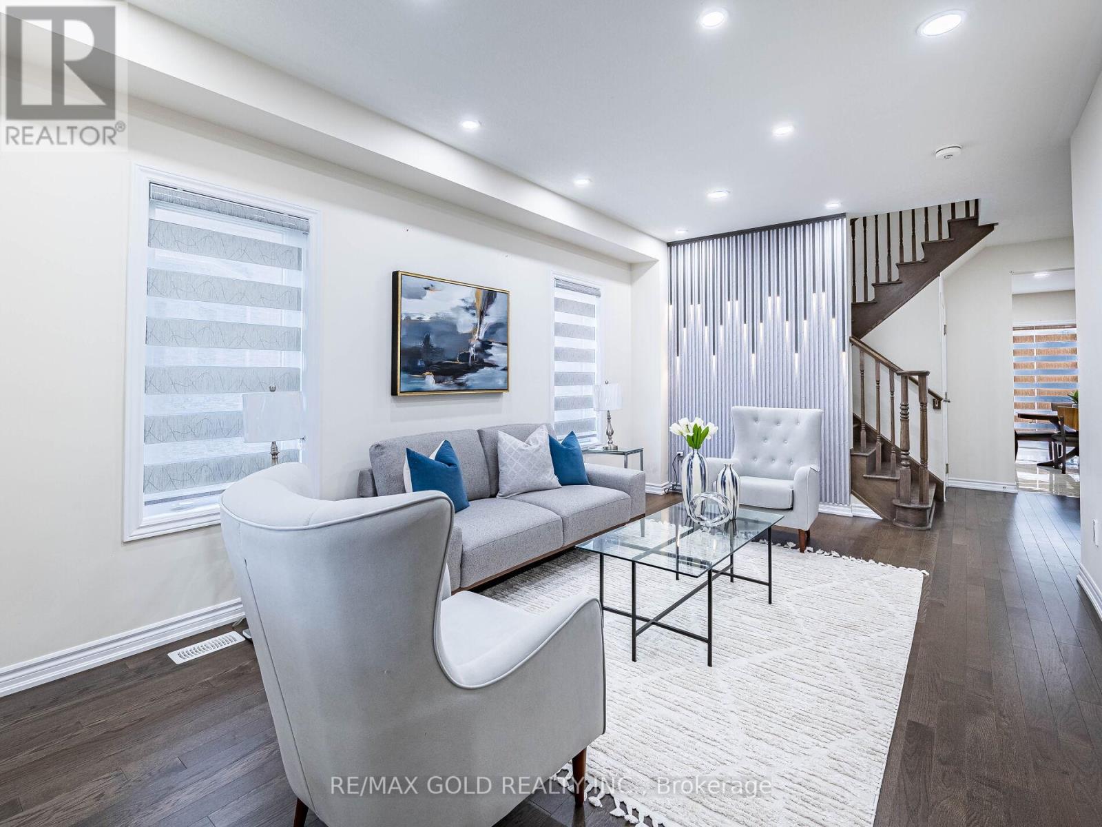 23 Henry Moody Drive, Brampton, Ontario  L7A 5A8 - Photo 4 - W12149536
