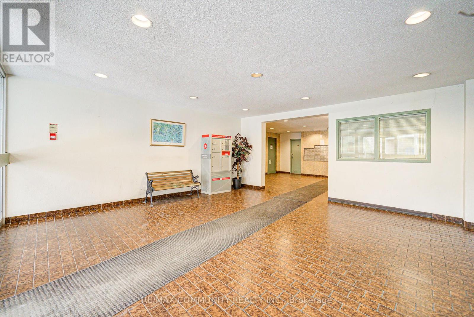 1078 - 100 Mornelle Court, Toronto (Morningside), Ontario  M1E 4X2 - Photo 4 - E12174069
