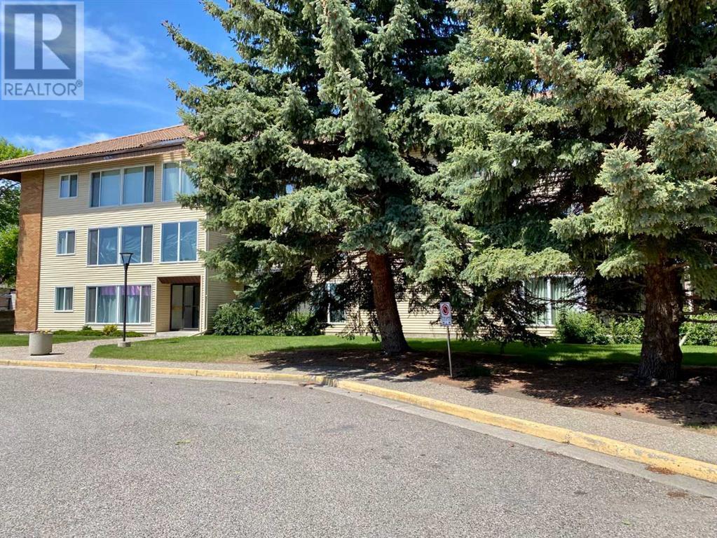 308, 75 Temple Boulevard W, Lethbridge, Alberta  T1K 5M2 - Photo 3 - A2224184