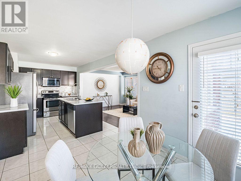 103 Miracle Trail, Brampton (Northwest Brampton), Ontario  L7A 0Y9 - Photo 14 - W12143164