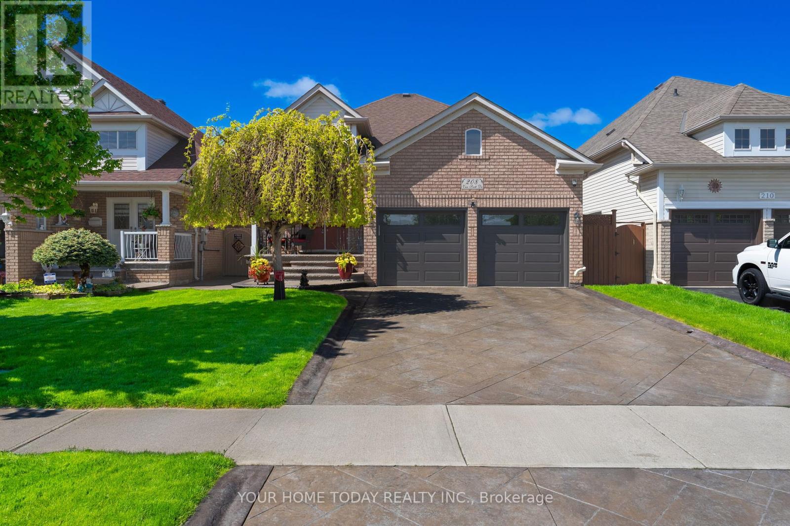 208 Van Scott Drive, Brampton, Ontario  L7A 1V9 - Photo 1 - W12164985