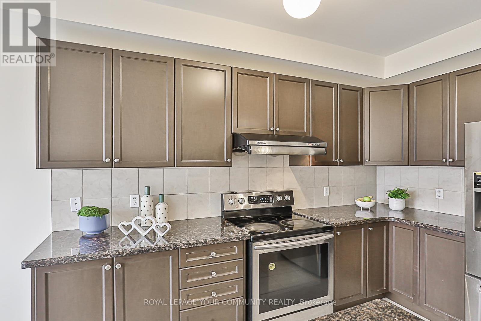 Property at 16 COLLIN COURT image 4