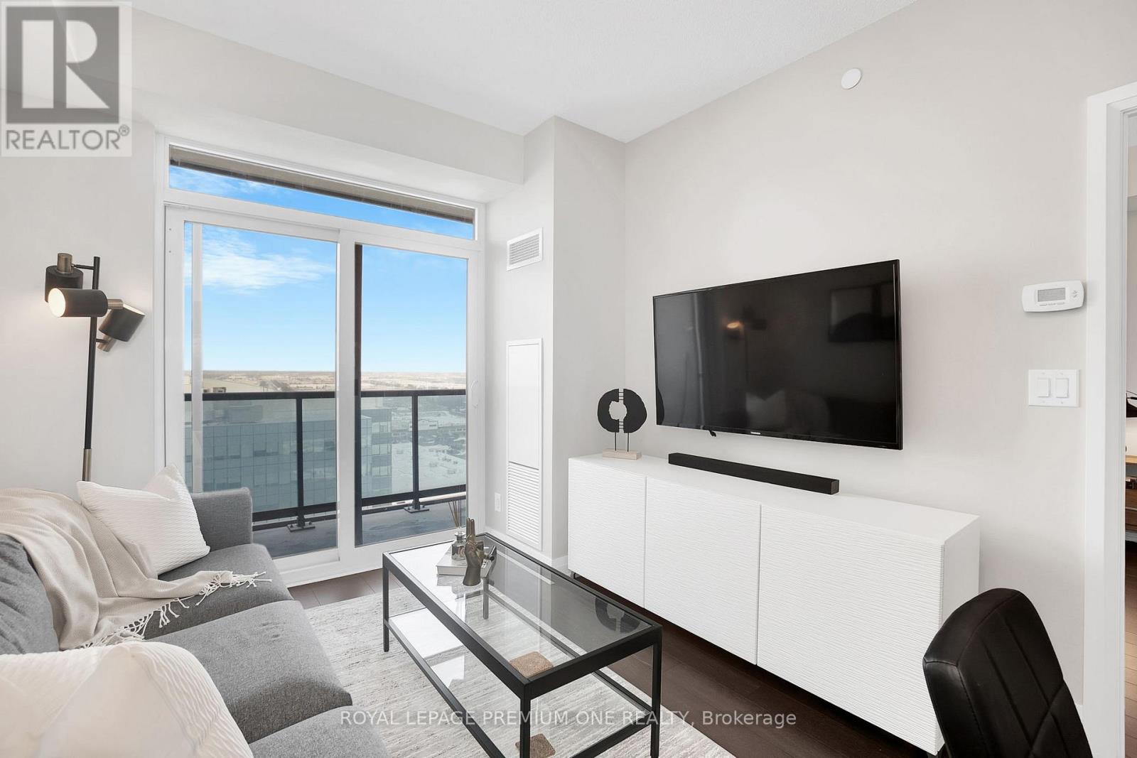 1803 - 3600 Highway 7 Road, Vaughan, Ontario  L4L 0G7 - Photo 4 - N12174065