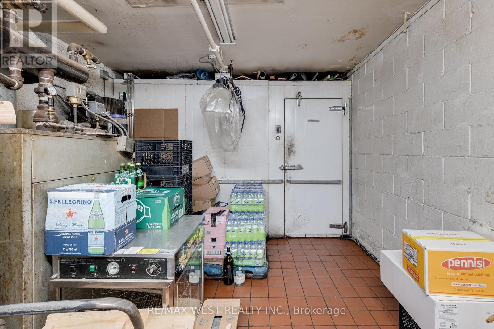 7287 Yonge Street, Markham, Ontario  L3T 2A9 - Photo 18 - N12174116