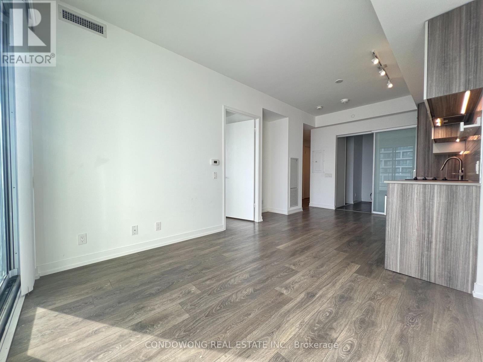 5008 - 898 Portage Parkway, Vaughan, Ontario  L4K 0J6 - Photo 7 - N12174188