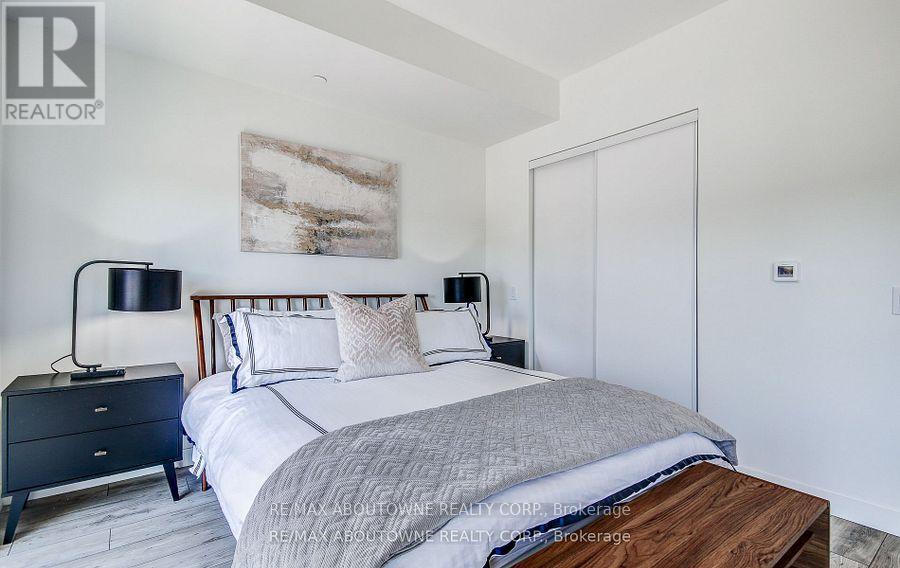 Bo608 - 133 Bronte Road, Oakville, Ontario  L6L 3C1 - Photo 6 - W12174059