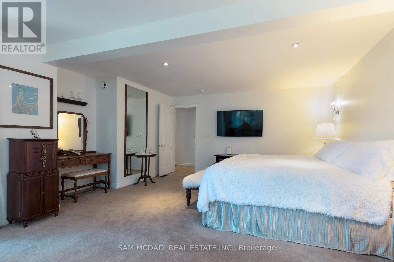 2196 Mississauga Road, Mississauga, Ontario  L5H 2K9 - Photo 22 - W12174078