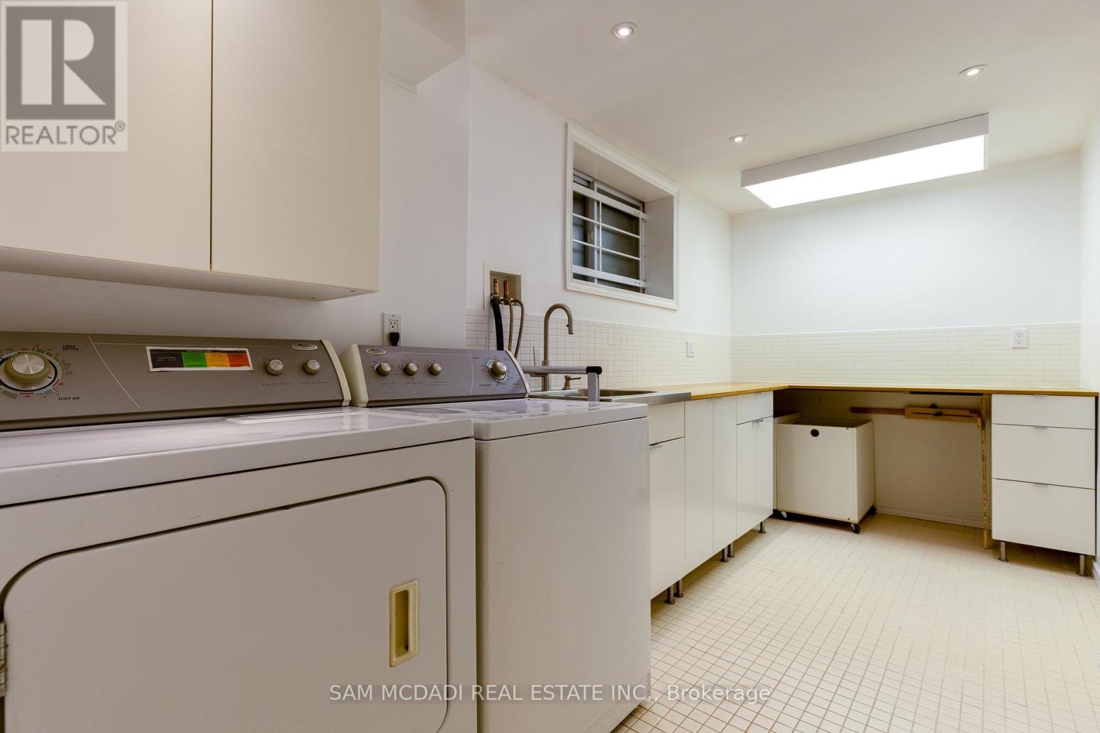 2196 Mississauga Road, Mississauga, Ontario  L5H 2K9 - Photo 32 - W12174078