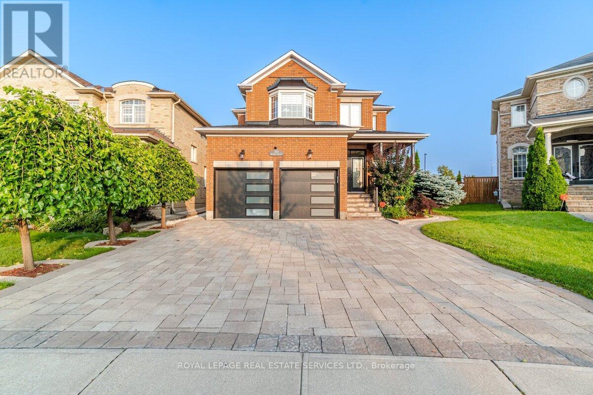 30 Messina Avenue, Brampton, Ontario  L6Y 0M8 - Photo 1 - W12174103