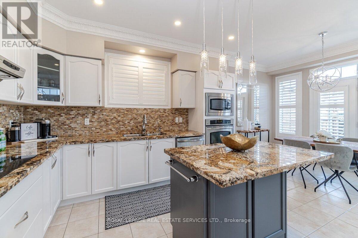 30 Messina Avenue, Brampton, Ontario  L6Y 0M8 - Photo 11 - W12174103
