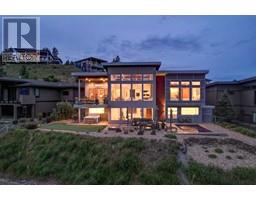 8900 Hampshire Crescent, vernon, British Columbia